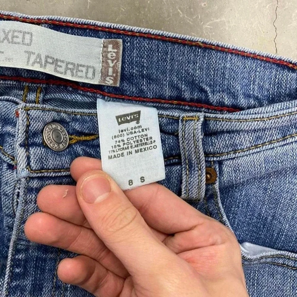 Vintage y2k 90s Levi's light wash denim grunge faded jeans